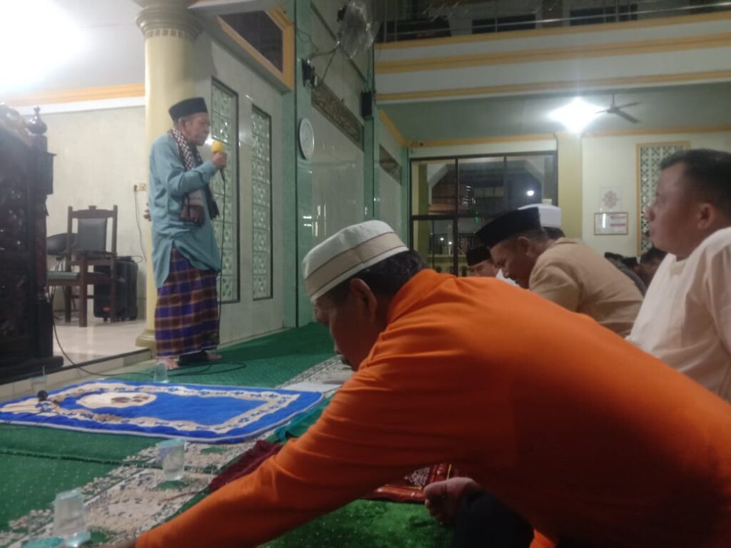 Peringati Nuzulul Qur'an di Masjid Al-Falah Cijoho, Ustadz Mamat: Baca Keseluruhan Ciptakan Tuhan