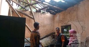 Diterpa Hujan Deras, Dapur Rumah Warga di Cisukadana Ambruk