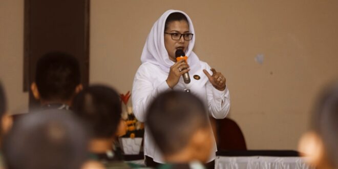 Bunda Fifi Tekankan Etika dan Budi Pekerti dalam Pembinaan Karakter Pelajar di Kuningan