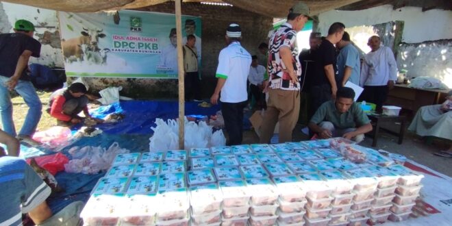 DPC PKB Kuningan Gelar Kurban dan Food Bank PUMR, Tebar Manfaat bagi Warga Sekitar