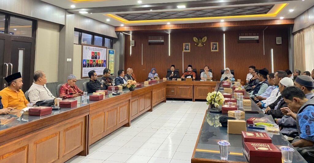 Puluhan Warga Datangi Fraksi PKS DPRD Kuningan, Ini yang Disampaikan