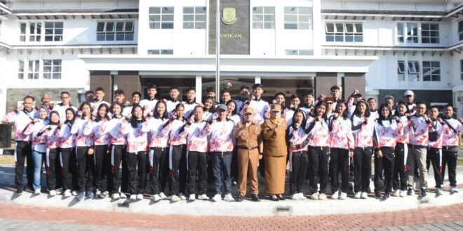 Bupati Lepas Kontingen Voli Kuningan ke BK Porprov Jabar, Nuzul Rachdy Targetkan Ukir Sejarah