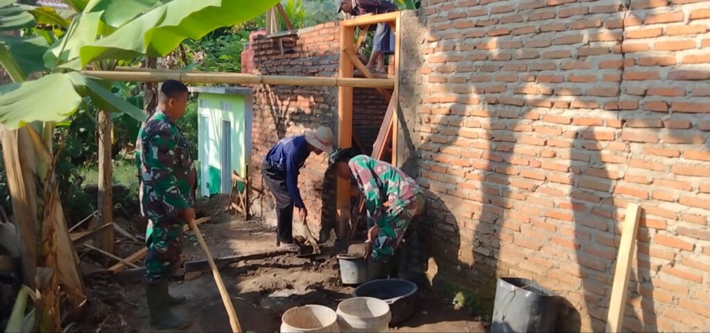 Semangat Gotong Royong, TMMD Kodim 0615/Kuningan Renovasi Rumah Warga di Desa Sindangjawa