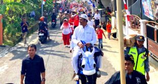 Kades Yana Tunggangi Kuda! Pimpin Ribuan Warga Cikubangsari di Karnaval HUT ke-80 RI