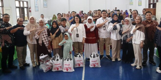 BP Taskin dan GSN Salurkan Bantuan Sosial untuk Warga Cimahi Kuningan