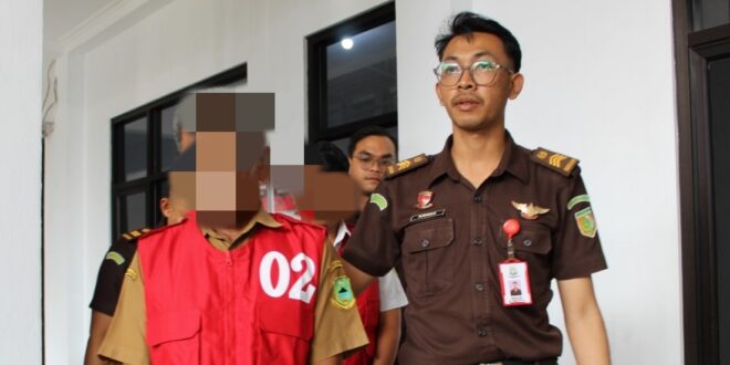 Diduga Sunat Dana Desa, Kades dan Kaur Keuangan di Kecamatan Subang Dibekuk Kejaksaan