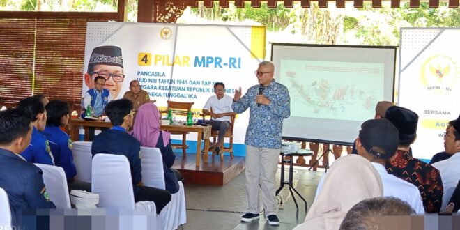 Agun Gunandjar Ajak Karang Taruna Kuningan Tingkatkan Gerakan Sosial di Lingkungan Sekitar 