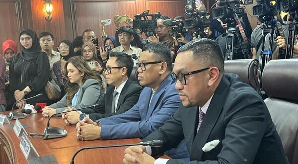 Sidang Putusan MKD DPR RI, Uya Kuya Aktif Kembali, Nafa Urbach & Eko Patrio Disanksi