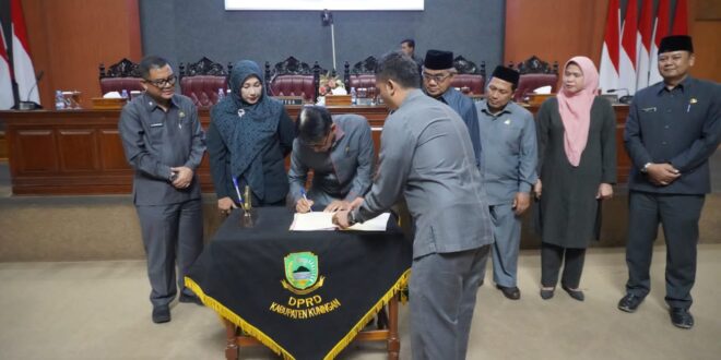 DPRD Sahkan APBD Kuningan 2026, Nuzul: Stop Target Pendapatan Muluk, Hindari Pengulangan Gagal Bayar