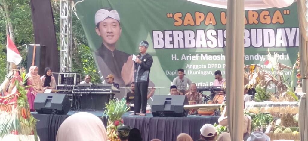 Lewat Seni dan Budaya, Arief Maoshul Affandy Sapa Ratusan Warga Karangtawang