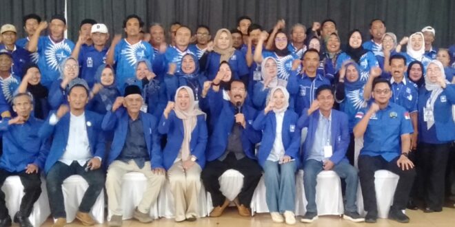 Tok! Udin Kusnedi Pimpin PAN Kuningan, Toto Suharto Tegaskan Soliditas dan Satu Komando