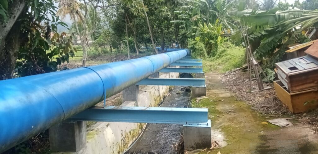 Tak Izin, Pipa PDAM Kuningan di Sungai Cikalahang Diminta Dibongkar, Tim BBWS Turun Senin
