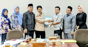 Komisi II Serahkan Berkas Laporan Pulbaket PDAM ke Pimpinan Dewan, Begini Kata Dwi Basyuni