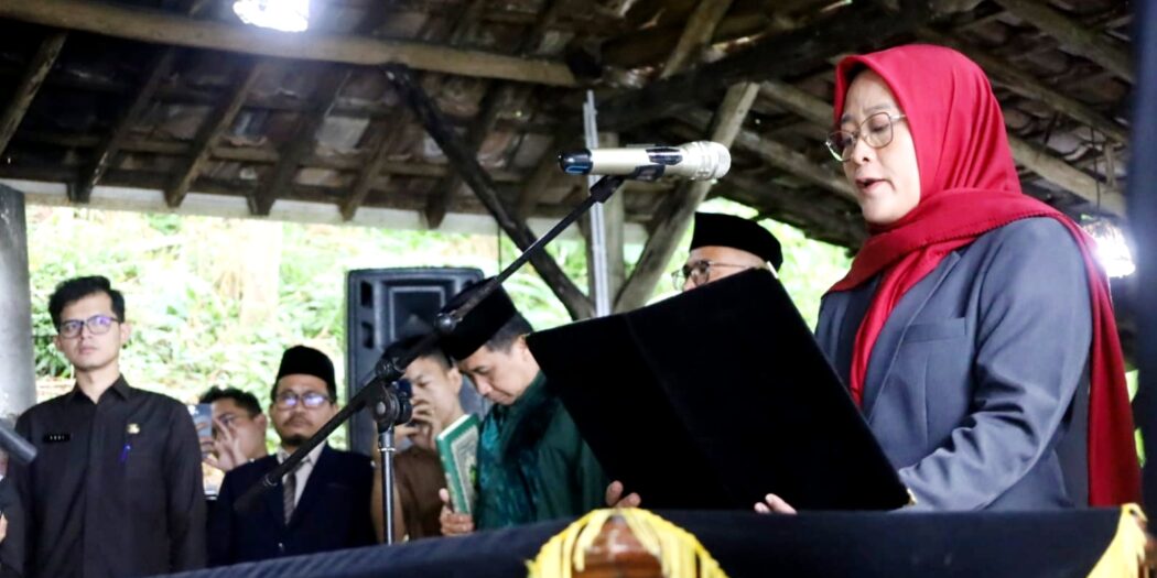 Dilantik Jadi Kadinsos Kuningan, Ini Jejak Karier Tatiek Ratna Mustika di Pemerintahan