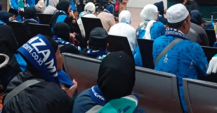 Diduga Terkendala Visa, Puluhan Jamaah Umrah Asal Kuningan Terlantar di Bandara Soekarno-Hatta