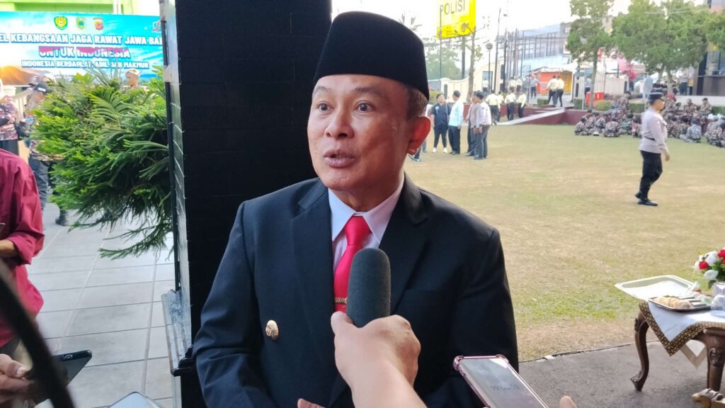Kebakaran TPSA Ciniru Sulit Dipadamkan, Bupati Kuningan Ungkap Penyebabnya