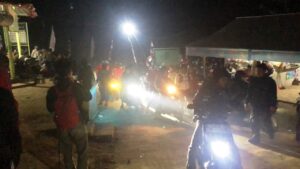 Ratusan Pendaki Padati Pos Palutungan, Rayakan HUT ke-81 Kemerdekaan RI di Puncak Ciremai
