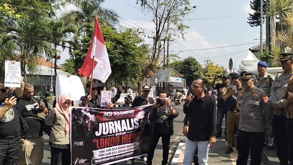 Unjuk rasa kebebasan pers Kuningan
