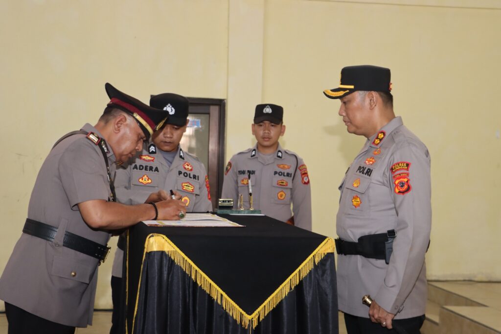 Sejumlah Jabatan Strategis Polres Kuningan Berganti, Kapolres Minta Pejabat Baru Langsung Gaspol