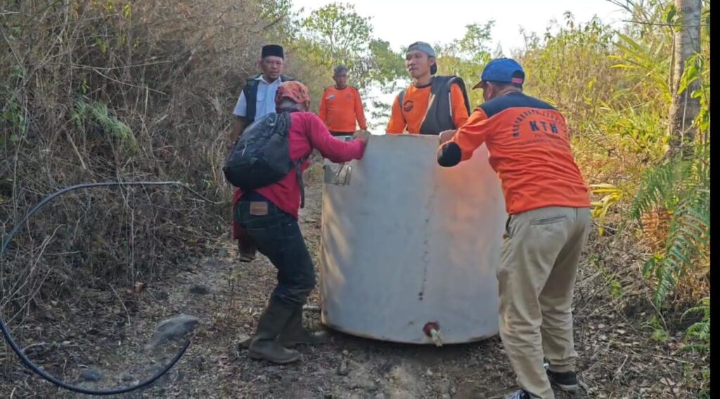 Antisipasi Karhutla Ciremai, MPA Silihwangi Majakuning Hidupkan Lagi Embung 4.000 Liter