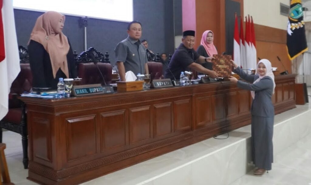 APBD Perubahan Kuningan 2026 Turun Rp180 Miliar, Fraksi Amanat Restorasi Soroti Beban Rakyat