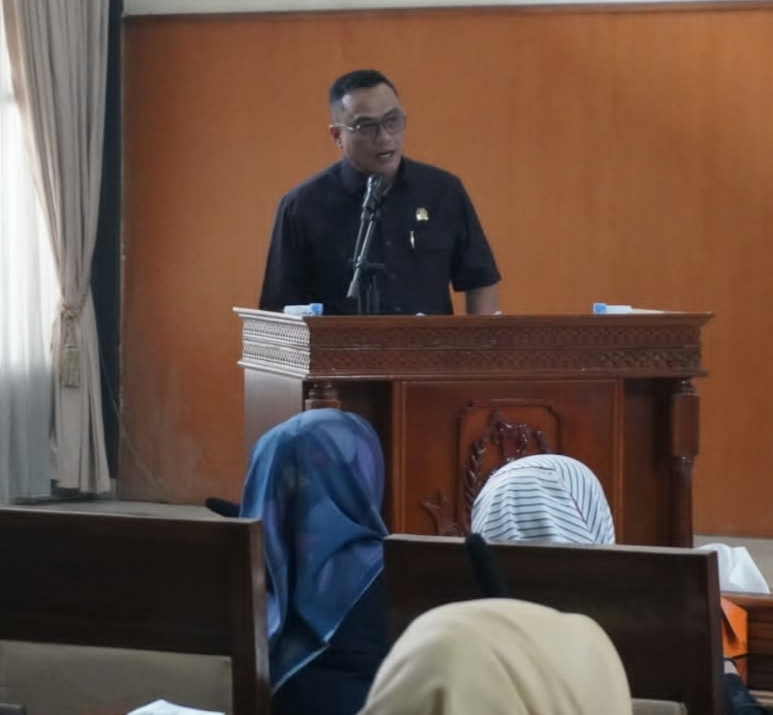 Belanja Pegawai Tembus 1,3 Triliun, Fraksi Golkar Ikut Kritisi RAPBD Kuningan 2027!